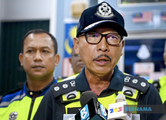 Lelaki maut dirempuh lori ketika pasang bendera parti