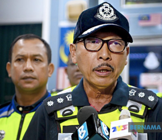 Lelaki maut dirempuh lori ketika pasang bendera parti