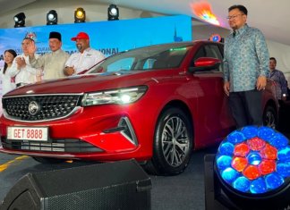 Proton S70 jadi pilihan Program Pembaharuan Teksi MADANI