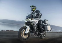 CFMoto 800MT-ES hadir dengan sistem suspensi elektronik, harga cuma RM47k di UK