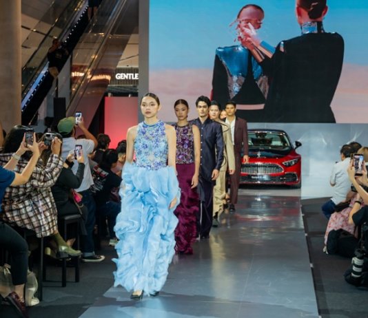 Mercedes-Maybach SL 680 Monogram Series kongsi pentas Mercedes-Benz FashionWeek KL 2026