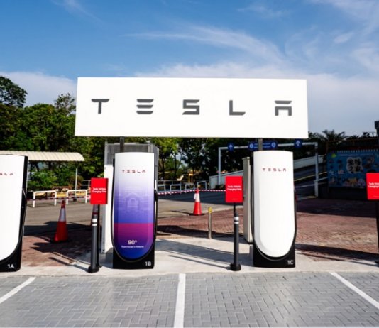 Tesla buka stesen V4 Supercharging pertama di Ipoh berkuasa Starlink