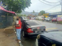 Mercedes warga Bangladesh bawa sayur kena sita