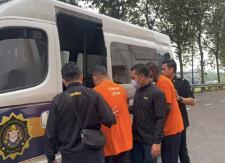RM14k lepaskan kesalahan trafik, SPRM tahan dua polis
