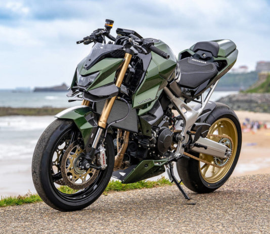 Honda CB750 Hornet ‘Mugen’ muncul juara acara tahunan Honda Customs