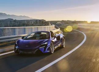 McLaren tawar pakej pembiayaan 0% untuk model Artura