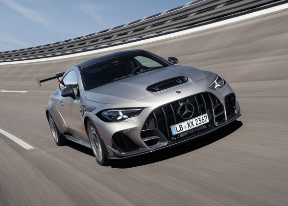 Der neue Mercedes-AMG CLE 646 Spezialanfertigung. Energieverbrauch kombiniert: 15,8l/100 km | CO₂-Emissionen kombiniert: 359 g/km | CO₂-Klasse: G Die Angaben sind vorl&auml;ufig. Es liegen bislang weder best&auml;tigte Werte von einer amtlich anerkannten Pr&uuml;forganisation noch eine EG-Typgenehmigung noch eine Konformit&auml;tsbescheinigung mit amtlichen Werten vor. Abweichungen zwischen den Angaben und den amtlichen Werten sind m&ouml;glich // The all-new Mercedes-AMG CLE 646 Spezialanfertigung. Energy consumption combined: 15.1l/100 km | Combined CO₂ emissions: 359 g/km | CO₂ class: G The figures are provisional. To date, there are no confirmed figures from an officially recognised testing organisation, nor is there an EC type-approval or a certificate of conformity containing official figures. There may be discrepancies between the figures provided and the official figures.