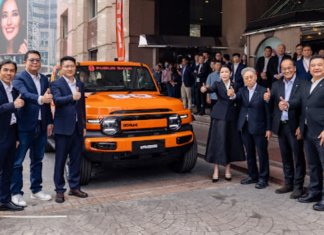 Public Bank, iCAUR jalin kerjasama galak pemilikan EV