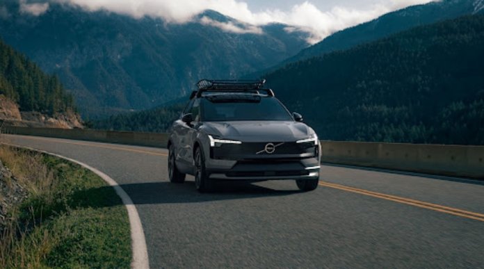 Volvo EX30 Cross Country