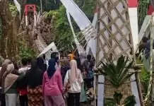 Baru saja gunting riben, jambatan gantung roboh