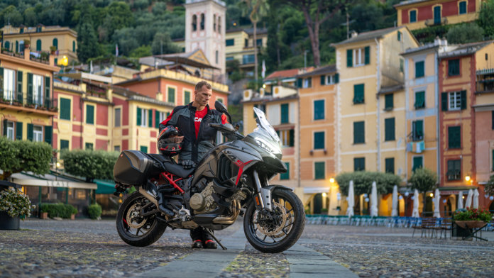 Ducati Multistrada V4 S Grand Tour 2027 (1)