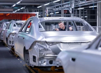 Mercedes-Benz mungkin tutup dua kilang di Jerman