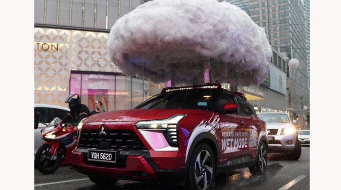 Mitsubishi Xforce Roving Cloud 01