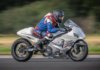 Penunggang lumpuh pertama pecah rekod 322 km/j dengan Suzuki Hayabusa Turbo!