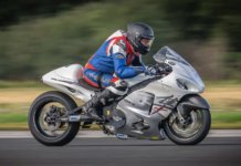 Penunggang lumpuh pertama pecah rekod 322 km/j dengan Suzuki Hayabusa Turbo!