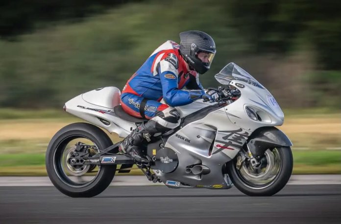 Suzuki Hayabusa Turbo 01