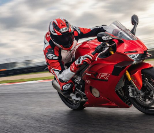 ZXMoto 500RR tiba di bilik pameran, dua lagi model hujung Oktober